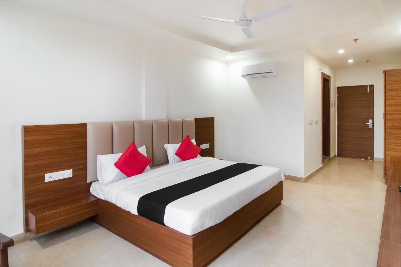 Hotel Grand 81 Faridabad Exteriér fotografie